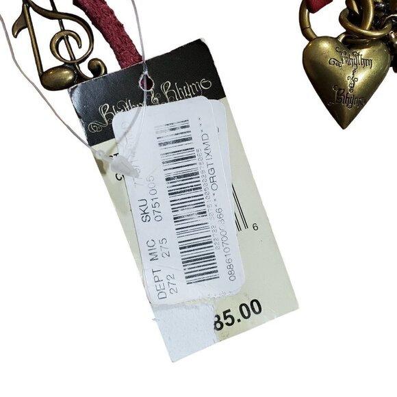 Rhythm and Rhymes Textured Sling Bag Purse Crossbody w/ Heart Charm Red‎ NWT - Picture 3 of 11